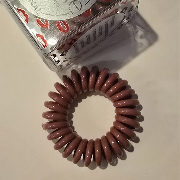 Limited Edition Lips- Hair Tie Bundle - Picture 4 of 4